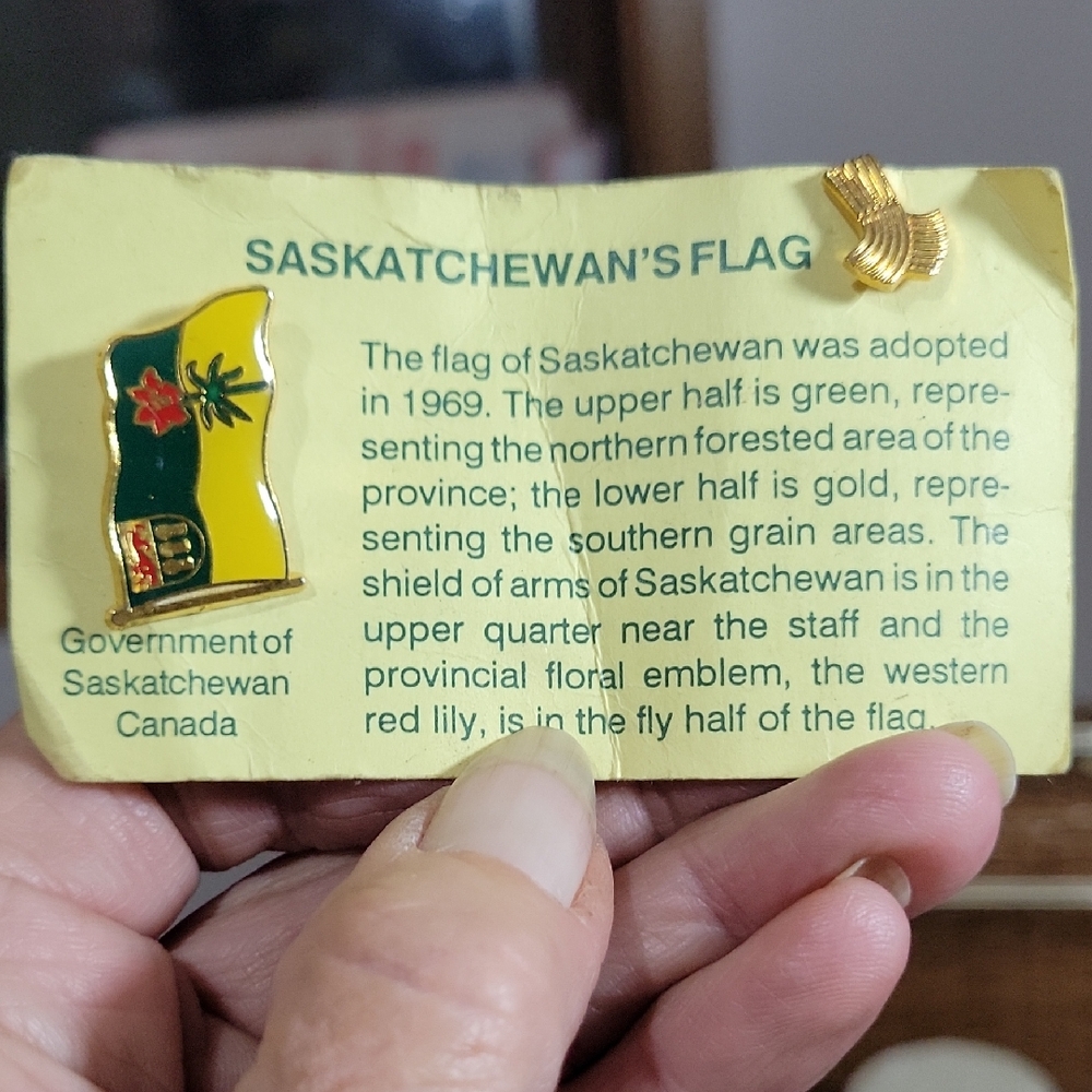 Saskatchewan Flag and Wheat pins